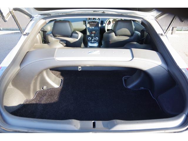 フェアレディZ バージョンT 本革シート 盗難防止システム パワーシート キーレス シートヒーター パワーステアリング オートエアコン ABS 助手席エアバック パワーウィンドウ 衝突安全ボディ 運転席エアバック カセット(12枚目)