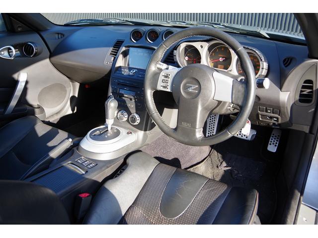 フェアレディZ バージョンT 本革シート 盗難防止システム パワーシート キーレス シートヒーター パワーステアリング オートエアコン ABS 助手席エアバック パワーウィンドウ 衝突安全ボディ 運転席エアバック カセット(15枚目)