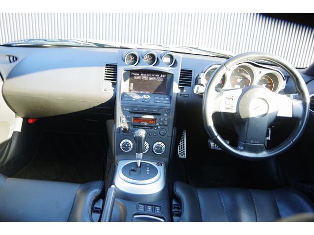 フェアレディZ バージョンT 本革シート 盗難防止システム パワーシート キーレス シートヒーター パワーステアリング オートエアコン ABS 助手席エアバック パワーウィンドウ 衝突安全ボディ 運転席エアバック カセット(16枚目)