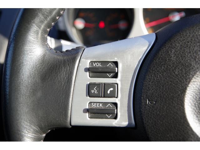 フェアレディZ バージョンT 本革シート 盗難防止システム パワーシート キーレス シートヒーター パワーステアリング オートエアコン ABS 助手席エアバック パワーウィンドウ 衝突安全ボディ 運転席エアバック カセット(18枚目)