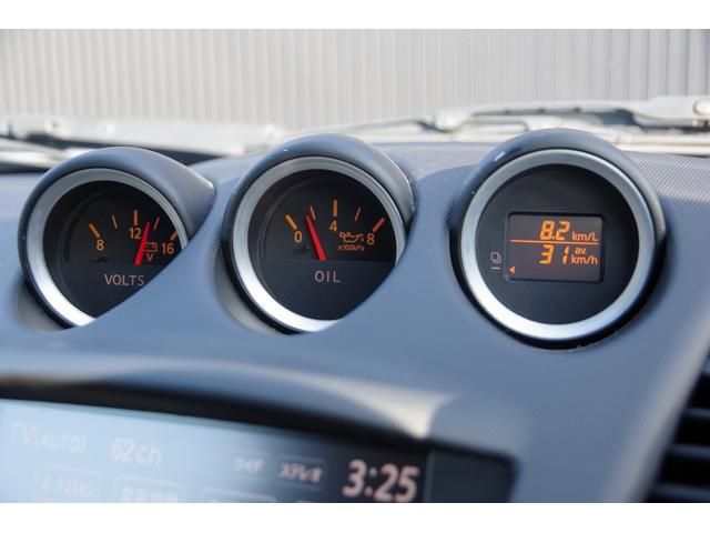 フェアレディZ バージョンT 本革シート 盗難防止システム パワーシート キーレス シートヒーター パワーステアリング オートエアコン ABS 助手席エアバック パワーウィンドウ 衝突安全ボディ 運転席エアバック カセット(21枚目)