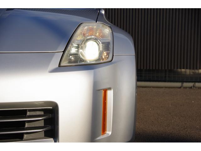 フェアレディZ バージョンT 本革シート 盗難防止システム パワーシート キーレス シートヒーター パワーステアリング オートエアコン ABS 助手席エアバック パワーウィンドウ 衝突安全ボディ 運転席エアバック カセット(78枚目)