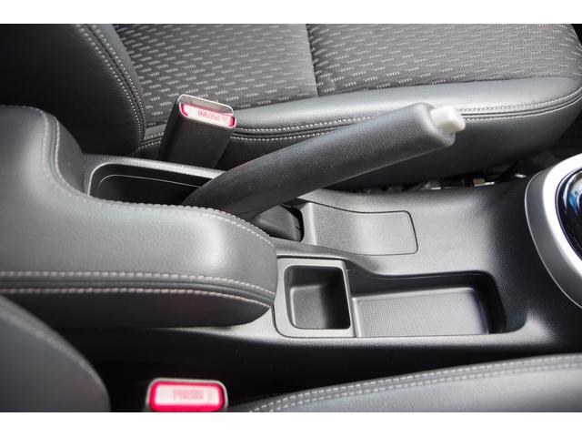 フィットハイブリッド Ｌパッケージ　電動格納式ミラー　ＡＵＴＯライト　ナビ＆ＴＶ　地デジフルセグＴＶ　ＵＳＢ　サイドエアバック　ＤＶＤ再生　バックカメラ　オートクルーズコントロール　イモビライザー　ＥＴＣ　ＥＳＣ　ＡＵＴＯエアコン（49枚目）