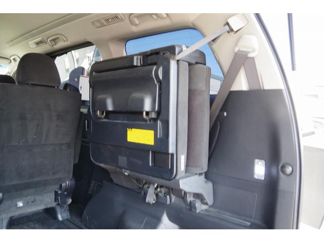 ヴェルファイア 2.4Z プラチナムセレクション イモビライザー 地デジTV 三列シート バックガイドモニター エアコン ナビTV エアロ Aライト HDDナビ 電動格納ミラー ウォークスルー 横滑り防止システム ABS キーフリー インテリキー(16枚目)