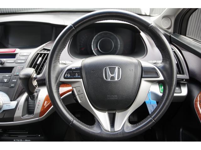 オデッセイ M サイドカメラ フロントカメラ ワンセグテレビ エアバック 横滑り防止 AUTOエアコン Rカメラ AUTOライト DVD PW キーレス 三列シート USB ETC ABS HDDナビ ナビTV(29枚目)