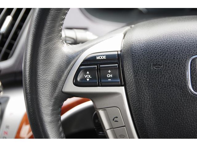 オデッセイ M サイドカメラ フロントカメラ ワンセグテレビ エアバック 横滑り防止 AUTOエアコン Rカメラ AUTOライト DVD PW キーレス 三列シート USB ETC ABS HDDナビ ナビTV(30枚目)