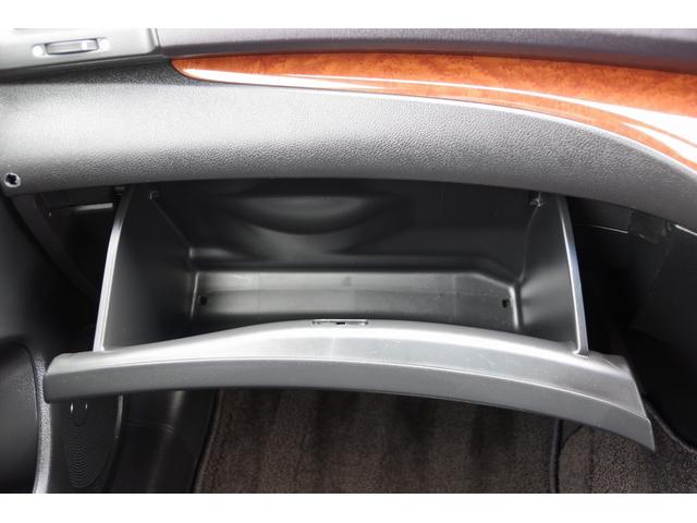 オデッセイ M サイドカメラ フロントカメラ ワンセグテレビ エアバック 横滑り防止 AUTOエアコン Rカメラ AUTOライト DVD PW キーレス 三列シート USB ETC ABS HDDナビ ナビTV(49枚目)