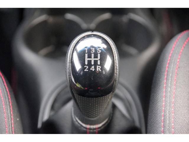 マーチ ニスモ　Ｓ　テレビ　ＷＳＲＳ　運転席エアバック　ＵＳＢ接続　盗難防止装置　Ｂカメラ　フルオートエアコン　ＤＶＤ再生　キーレスエントリー　エアロ　Ａライト　ＥＴＣ　ワンセグ　ＰＳ　ローダウン　ＡＢＳ　横滑防止（33枚目）