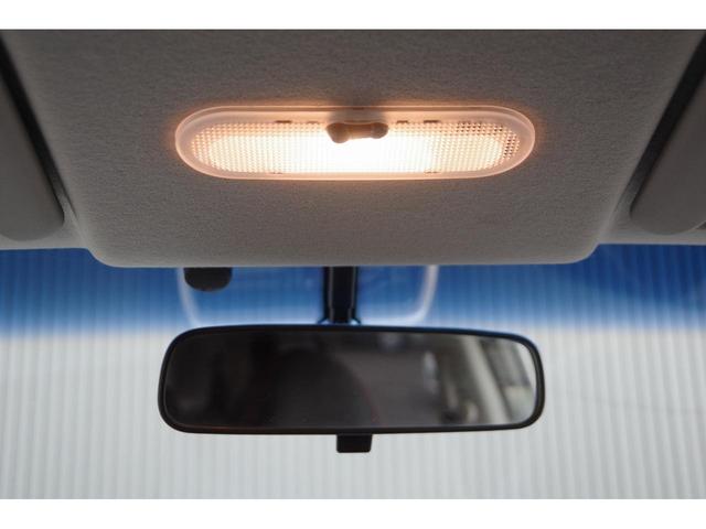 マーチ ニスモ　Ｓ　テレビ　ＷＳＲＳ　運転席エアバック　ＵＳＢ接続　盗難防止装置　Ｂカメラ　フルオートエアコン　ＤＶＤ再生　キーレスエントリー　エアロ　Ａライト　ＥＴＣ　ワンセグ　ＰＳ　ローダウン　ＡＢＳ　横滑防止（44枚目）