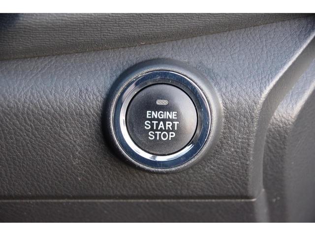 アイシス プラタナ Bカメ プッシュスタートスマートキー パワーウインドウ キーレスエントリー ダブルエアバッグ 横滑り防止 オートエアコン DVD 3列シート イモビライザー ETC パワステ 電動格納ミラー ABS(6枚目)