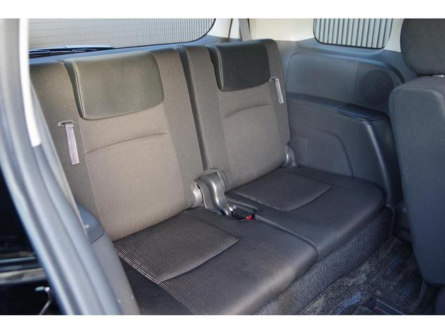 アイシス プラタナ Bカメ プッシュスタートスマートキー パワーウインドウ キーレスエントリー ダブルエアバッグ 横滑り防止 オートエアコン DVD 3列シート イモビライザー ETC パワステ 電動格納ミラー ABS(9枚目)