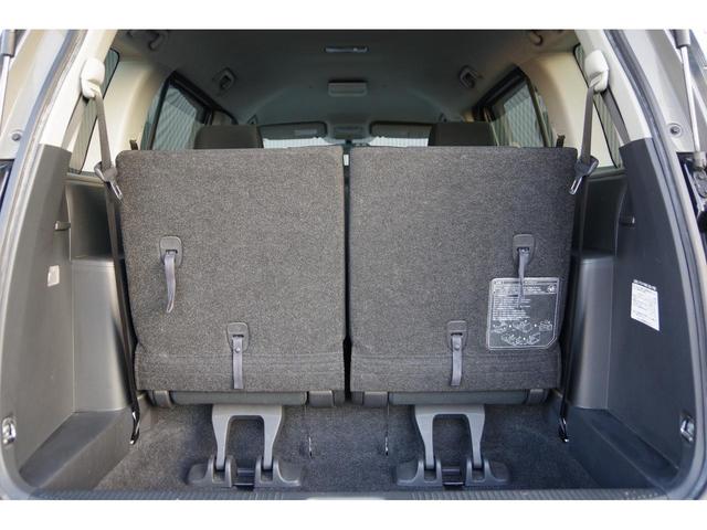 アイシス プラタナ Bカメ プッシュスタートスマートキー パワーウインドウ キーレスエントリー ダブルエアバッグ 横滑り防止 オートエアコン DVD 3列シート イモビライザー ETC パワステ 電動格納ミラー ABS(10枚目)