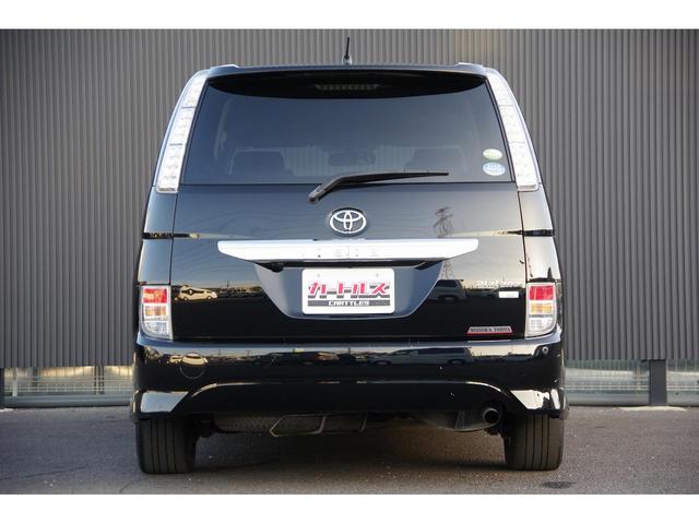 アイシス プラタナ Bカメ プッシュスタートスマートキー パワーウインドウ キーレスエントリー ダブルエアバッグ 横滑り防止 オートエアコン DVD 3列シート イモビライザー ETC パワステ 電動格納ミラー ABS(15枚目)