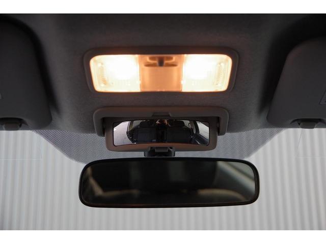 アイシス プラタナ Bカメ プッシュスタートスマートキー パワーウインドウ キーレスエントリー ダブルエアバッグ 横滑り防止 オートエアコン DVD 3列シート イモビライザー ETC パワステ 電動格納ミラー ABS(35枚目)