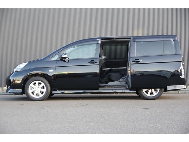 アイシス プラタナ Bカメ プッシュスタートスマートキー パワーウインドウ キーレスエントリー ダブルエアバッグ 横滑り防止 オートエアコン DVD 3列シート イモビライザー ETC パワステ 電動格納ミラー ABS(50枚目)