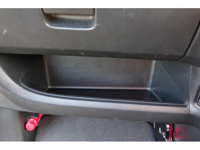 �������A�J�[�g���Y�̓N���}�̔������Ƃ��āu���Ѓ��[���v���L�܂�悤�{�C�Ŏ��g��ł��܂��B�܂��A�u�J�[�g���Y�̎��Ѓ��[���͈��S���S���v�ƌ�����l�Ɏ��g�݂܂��B