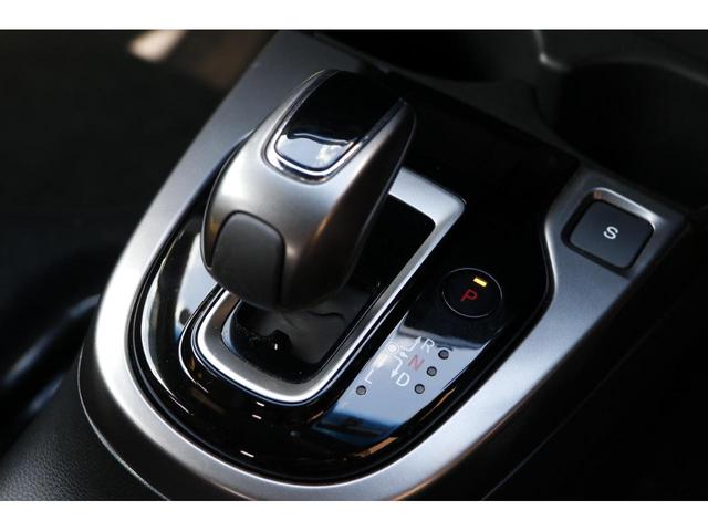 フィットハイブリッド S ホンダセンシング ワンオーナー 純正ナビ LEDヘッドライト LEDフォグライト パドルシフト ETC 16インチアルミホイール サイドエアバック カーテンエアバック(15枚目)