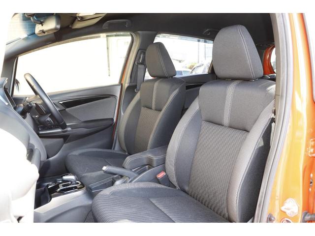 フィットハイブリッド S ホンダセンシング ワンオーナー 純正ナビ LEDヘッドライト LEDフォグライト パドルシフト ETC 16インチアルミホイール サイドエアバック カーテンエアバック(24枚目)