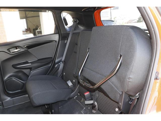 フィットハイブリッド S ホンダセンシング ワンオーナー 純正ナビ LEDヘッドライト LEDフォグライト パドルシフト ETC 16インチアルミホイール サイドエアバック カーテンエアバック(26枚目)