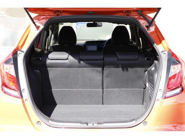 フィットハイブリッド S ホンダセンシング ワンオーナー 純正ナビ LEDヘッドライト LEDフォグライト パドルシフト ETC 16インチアルミホイール サイドエアバック カーテンエアバック(27枚目)