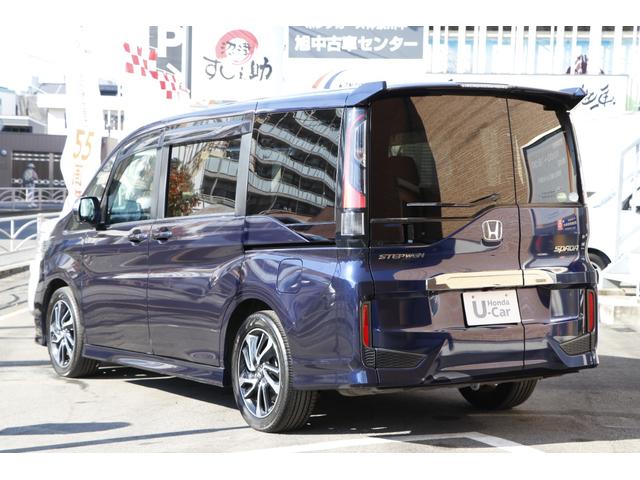 ステップワゴンスパーダ スパーダ・クールスピリット ホンダセンシング ワンオーナー 純正大画面ナビ 純正前後ドラレコ 両側電動スライドドア LEDヘッドライト LEDフォグライト 運転席助手席シートヒーター 純正17インチアルミホイール 後席モニター(5枚目)