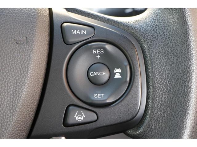 フリード Ｇ・ホンダセンシング　ワンオーナー　純正ナビ　純正前後ドラレコ　運転席助手席シートヒーター　ＬＥＤヘッドライト　両側電動スライドドア　６人乗り（17枚目）