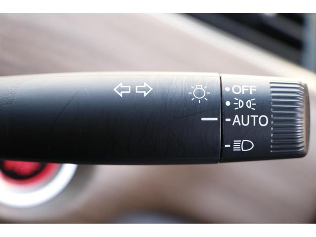 フリード Ｇ・ホンダセンシング　ワンオーナー　純正ナビ　純正前後ドラレコ　運転席助手席シートヒーター　ＬＥＤヘッドライト　両側電動スライドドア　６人乗り（18枚目）