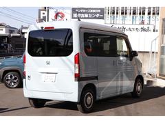 ���Ż��Ǥ�ץ饤�١��ȤǤ�������Ƥ���Ρݣ֣��Ρ��Ȥ�����¿�ͤ��͡��ʥ��������¤�����Ƥ���ޤ��� 5