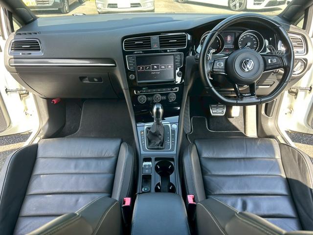 ゴルフR ベースグレード タイヤ新品/Racing Lineマフラー・ダウンサス・パドルシフト/後期テール/カーボンフロントリップ/カーボントランクスポイラー/バックカメラ/前後ドラレコ/デジタルインナーミラー/ETC(26枚目)