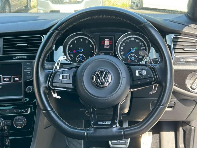 ゴルフR ベースグレード タイヤ新品/Racing Lineマフラー・ダウンサス・パドルシフト/後期テール/カーボンフロントリップ/カーボントランクスポイラー/バックカメラ/前後ドラレコ/デジタルインナーミラー/ETC(27枚目)