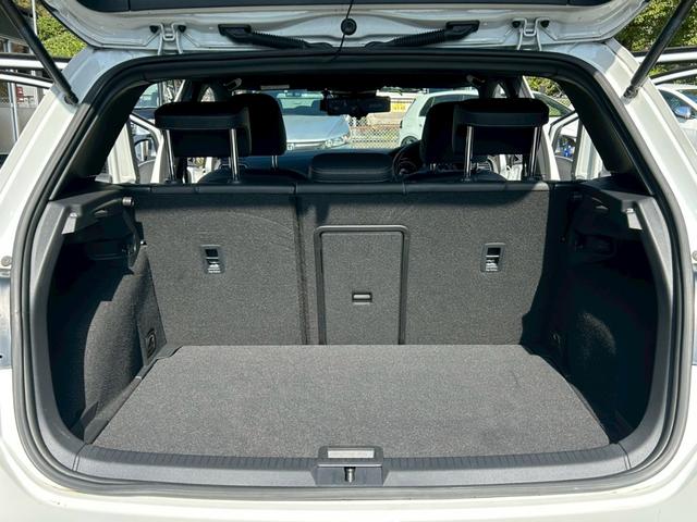 ゴルフR ベースグレード タイヤ新品/Racing Lineマフラー・ダウンサス・パドルシフト/後期テール/カーボンフロントリップ/カーボントランクスポイラー/バックカメラ/前後ドラレコ/デジタルインナーミラー/ETC(37枚目)