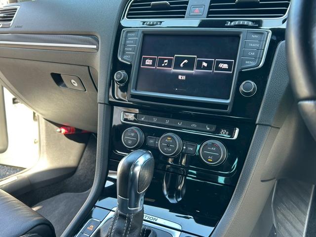 ゴルフR ベースグレード タイヤ新品/Racing Lineマフラー・ダウンサス・パドルシフト/後期テール/カーボンフロントリップ/カーボントランクスポイラー/バックカメラ/前後ドラレコ/デジタルインナーミラー/ETC(41枚目)