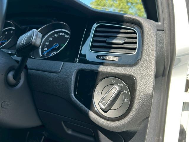 ゴルフR ベースグレード タイヤ新品/Racing Lineマフラー・ダウンサス・パドルシフト/後期テール/カーボンフロントリップ/カーボントランクスポイラー/バックカメラ/前後ドラレコ/デジタルインナーミラー/ETC(54枚目)