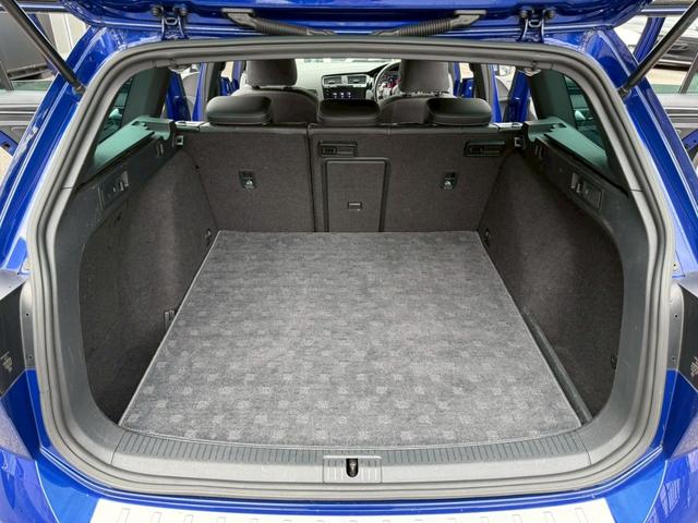 ゴルフＲヴァリアント ベースグレード　後期型／ＮＥＵＳＰＥＥＤダウンサス／Ａｐｐｌｅ　ＣａｒＰｌａｙ／ＴＥＣＭＡＧホイール／スロコン／ＦＯＣＡＬスピーカーキッド／レゾネーターデリートパイプ／前後ドラレコ／Ｂｌｕｅｔｏｏｔｈ／ＥＴＣ（31枚目）