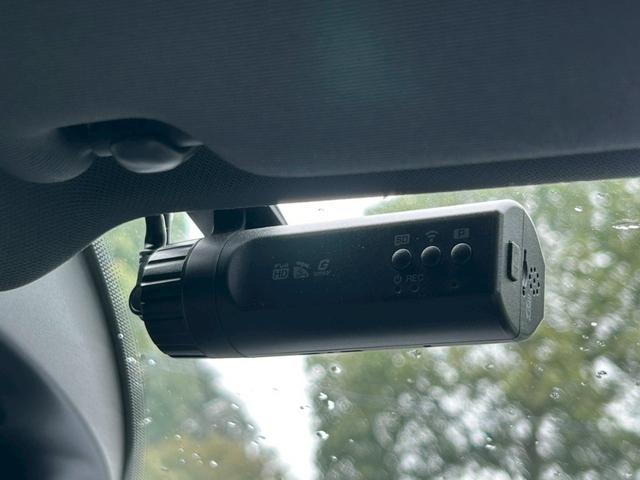 ゴルフＲヴァリアント ベースグレード　後期型／ＮＥＵＳＰＥＥＤダウンサス／Ａｐｐｌｅ　ＣａｒＰｌａｙ／ＴＥＣＭＡＧホイール／スロコン／ＦＯＣＡＬスピーカーキッド／レゾネーターデリートパイプ／前後ドラレコ／Ｂｌｕｅｔｏｏｔｈ／ＥＴＣ（55枚目）