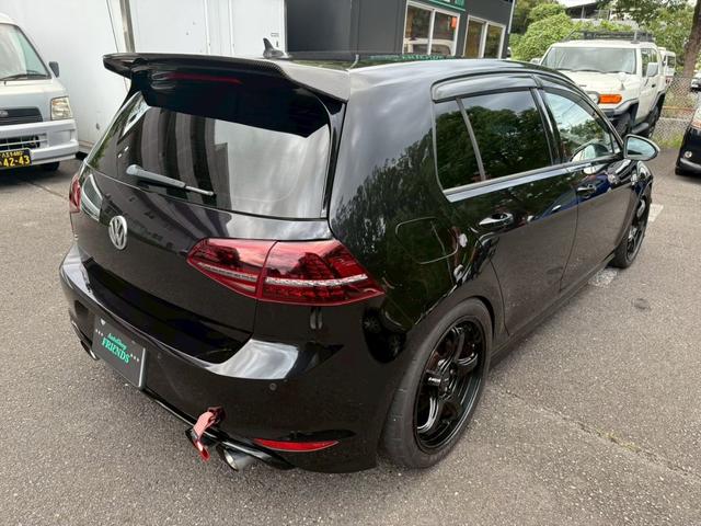 ゴルフＲ ベースグレード　ステージ１／アラゴスタ車高調／レムスマフラー／ＷｅｄｓＳｐｏｒｔホイール／タービンランナウェイＲＳＴ　ＩＳ３８／ランデュースブレーキキット／ブースト計／カーボントランクスポイラー／フロントリップ（13枚目）