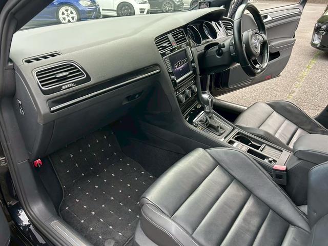 ゴルフＲ ベースグレード　ステージ１／アラゴスタ車高調／レムスマフラー／ＷｅｄｓＳｐｏｒｔホイール／タービンランナウェイＲＳＴ　ＩＳ３８／ランデュースブレーキキット／ブースト計／カーボントランクスポイラー／フロントリップ（30枚目）