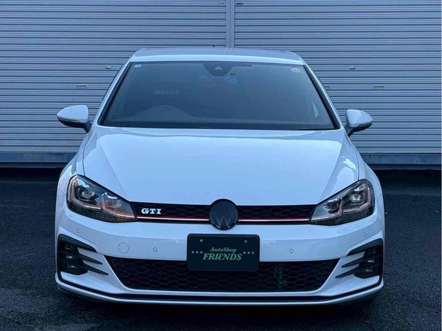 ゴルフＧＴＩ ベースグレード　レムスマフラー／ＳＳＲホイール／Ｈ＆Ｒダウンサス／ＡＰＲエアインテーク／ＥＣＳエアインテークホース／トランクスポイラー／前後ブラックエンブレム／Ａｐｐｌｅ　Ｃａｒ　Ｐｌａｙ／バックカメラ／ドラレコ（6枚目）