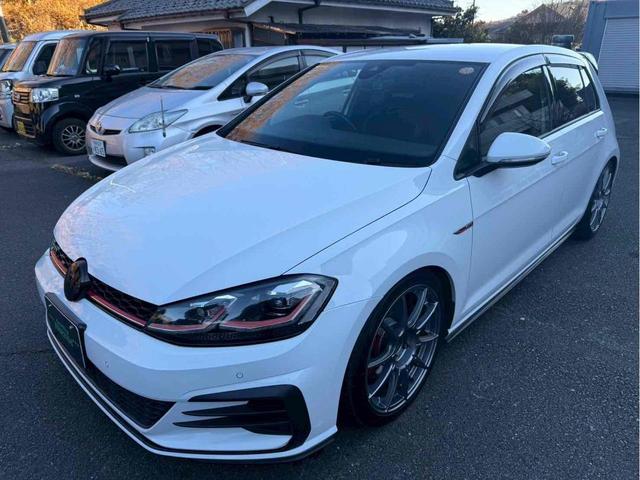 ゴルフＧＴＩ ベースグレード　レムスマフラー／ＳＳＲホイール／Ｈ＆Ｒダウンサス／ＡＰＲエアインテーク／ＥＣＳエアインテークホース／トランクスポイラー／前後ブラックエンブレム／Ａｐｐｌｅ　Ｃａｒ　Ｐｌａｙ／バックカメラ／ドラレコ（13枚目）