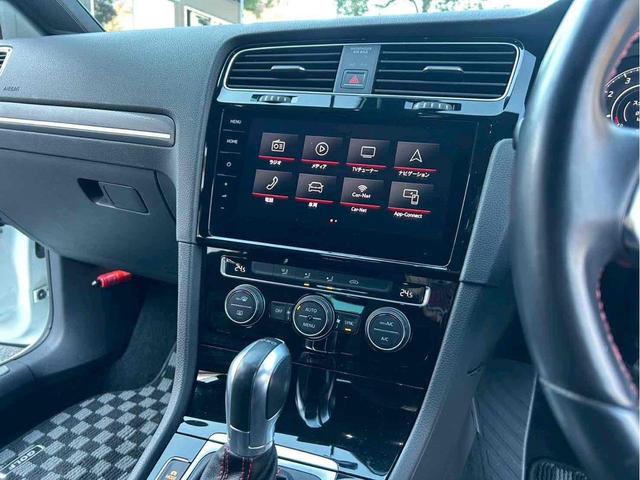 ゴルフＧＴＩ ベースグレード　レムスマフラー／ＳＳＲホイール／Ｈ＆Ｒダウンサス／ＡＰＲエアインテーク／ＥＣＳエアインテークホース／トランクスポイラー／前後ブラックエンブレム／Ａｐｐｌｅ　Ｃａｒ　Ｐｌａｙ／バックカメラ／ドラレコ（40枚目）