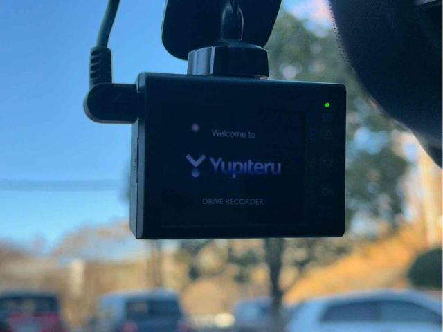 ゴルフＧＴＩ ベースグレード　レムスマフラー／ＳＳＲホイール／Ｈ＆Ｒダウンサス／ＡＰＲエアインテーク／ＥＣＳエアインテークホース／トランクスポイラー／前後ブラックエンブレム／Ａｐｐｌｅ　Ｃａｒ　Ｐｌａｙ／バックカメラ／ドラレコ（64枚目）