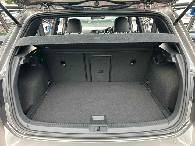 ゴルフＲ ベースグレード　ＡＤＶＡＮ　Ｒａｃｉｎｇホイール／ＳＡＣＨＳ　ＲＳ－１車高調／記録簿／バックカメラ／ドライブレコーダー／Ｂｌｕｅｔｏｏｔｈ／ＴＶ／ＥＴＣ／クルーズコントロール（32枚目）