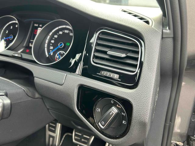 ゴルフＲ ベースグレード　ＡＤＶＡＮ　Ｒａｃｉｎｇホイール／ＳＡＣＨＳ　ＲＳ－１車高調／記録簿／バックカメラ／ドライブレコーダー／Ｂｌｕｅｔｏｏｔｈ／ＴＶ／ＥＴＣ／クルーズコントロール（49枚目）