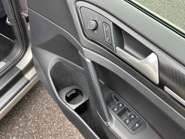 ゴルフＲ ベースグレード　ＡＤＶＡＮ　Ｒａｃｉｎｇホイール／ＳＡＣＨＳ　ＲＳ－１車高調／記録簿／バックカメラ／ドライブレコーダー／Ｂｌｕｅｔｏｏｔｈ／ＴＶ／ＥＴＣ／クルーズコントロール（52枚目）