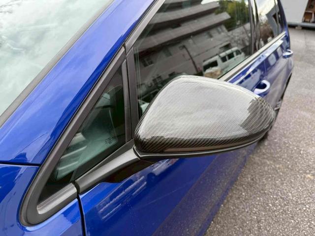 ���J�[�{���~���[