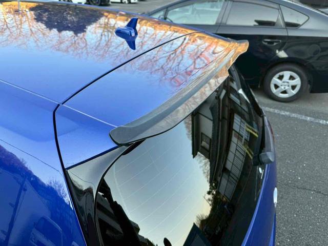 ゴルフＲ ベースグレード　レーシングラインマフラー／ｒａｆｆａホイール／社外エアクリ／新品フロントリップ／トランクスポイラー／社外パドルシフト／ＥＴＣ／Ｂｌｕｅｔｏｏｔｈ／ＴＶ／クルーズコントロール（20枚目）