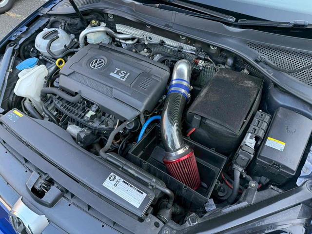 ゴルフＲ ベースグレード　レーシングラインマフラー／ｒａｆｆａホイール／社外エアクリ／新品フロントリップ／トランクスポイラー／社外パドルシフト／ＥＴＣ／Ｂｌｕｅｔｏｏｔｈ／ＴＶ／クルーズコントロール（24枚目）