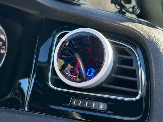 ゴルフＲ ベースグレード　レーシングラインマフラー／ｒａｆｆａホイール／社外エアクリ／新品フロントリップ／トランクスポイラー／社外パドルシフト／ＥＴＣ／Ｂｌｕｅｔｏｏｔｈ／ＴＶ／クルーズコントロール（56枚目）