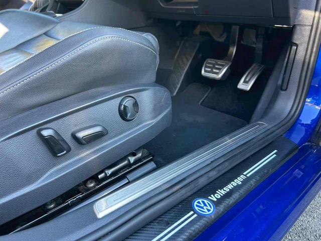 ゴルフＲ ベースグレード　レーシングラインマフラー／ｒａｆｆａホイール／社外エアクリ／新品フロントリップ／トランクスポイラー／社外パドルシフト／ＥＴＣ／Ｂｌｕｅｔｏｏｔｈ／ＴＶ／クルーズコントロール（58枚目）