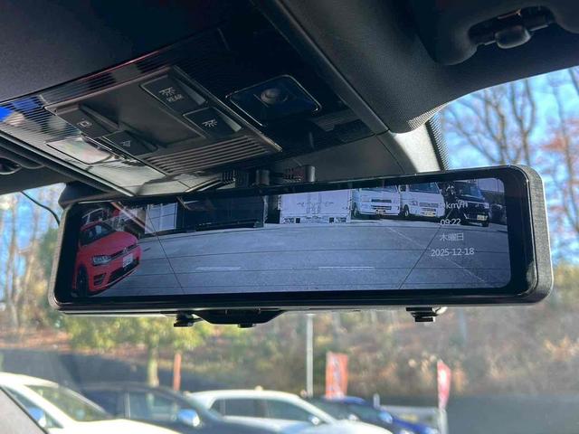 ゴルフＲ ベースグレード　レーシングラインマフラー／ｒａｆｆａホイール／社外エアクリ／新品フロントリップ／トランクスポイラー／社外パドルシフト／ＥＴＣ／Ｂｌｕｅｔｏｏｔｈ／ＴＶ／クルーズコントロール（62枚目）